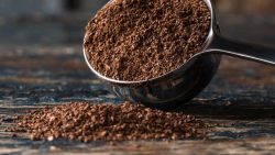 Coffea grounds to prevent rats